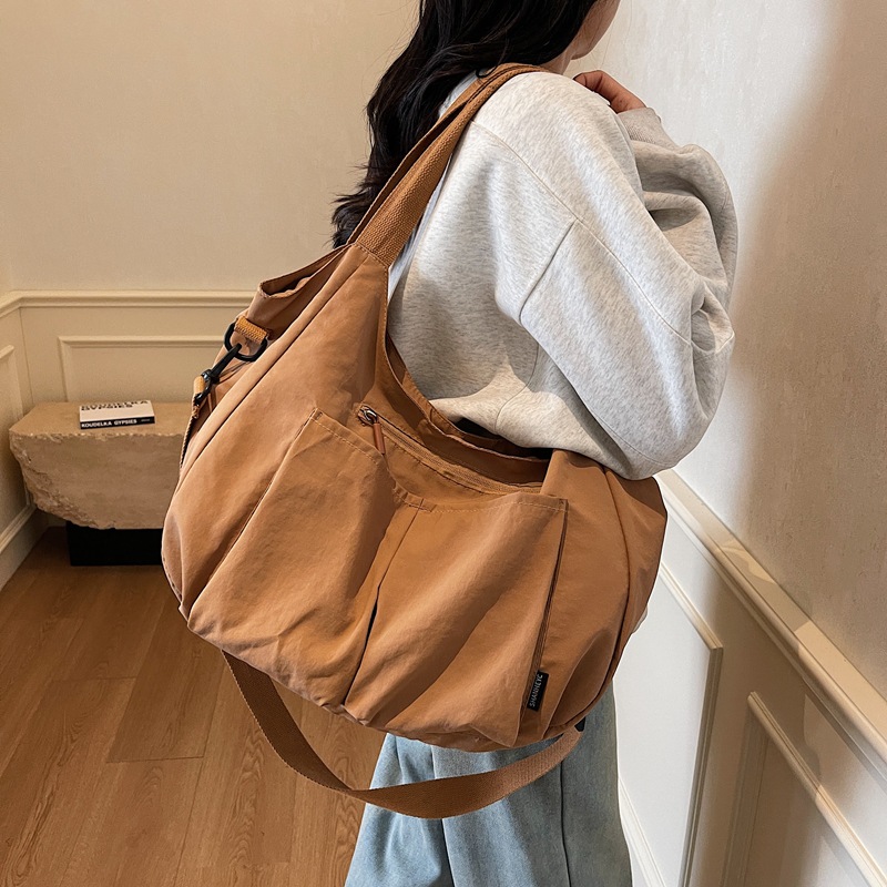 새로운 대용량 토트백, 심플한 솔리드 컬러 레트로 숄더백, 캐주얼하고 다재다능한 외출용 멀티 포켓 캔버스백, 트렌디함