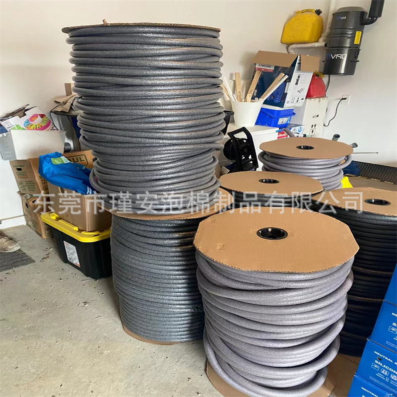 专供出口卷轴整箱装泡棉条深灰色墙体填充泡沫条白色黑色珍珠棉