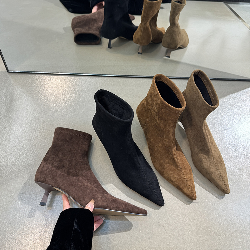 Ready Stock, Dropshipping Available~ Elegant Stiletto Heel, Fleece-Lined Ankle Boots, Stretchy Slim Boots, Kitten Heel, Pointed Toe, Suede Short Boots Ready Stock, Dropshipping Available~ Elegant Stiletto Heel, Fleece-Lined Ankle Boots, Stretchy Slim Boots, Kitten Heel, Pointed Toe, Suede Short Boots