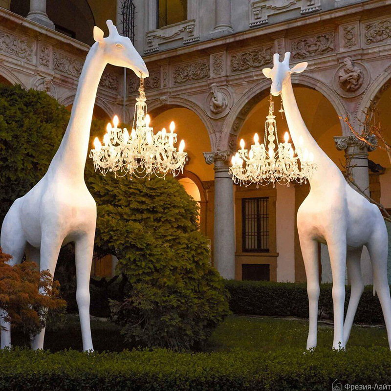 Italian creative giraffe designer Villa home light luxury exhibition hall personalized soft decoration atmosphere floor lamp