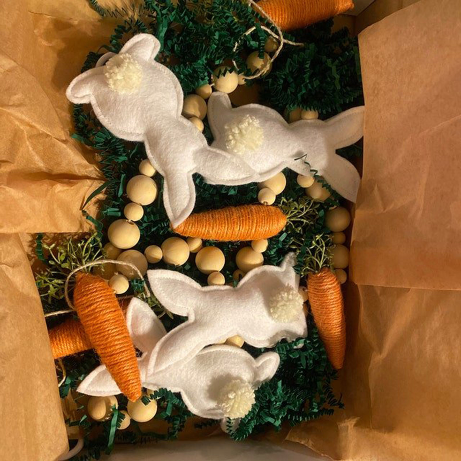 2024 New Creative Easter Luxury Atmosphere Decoration Home Rabbit Carrot Wreath Pendant_voghion.com