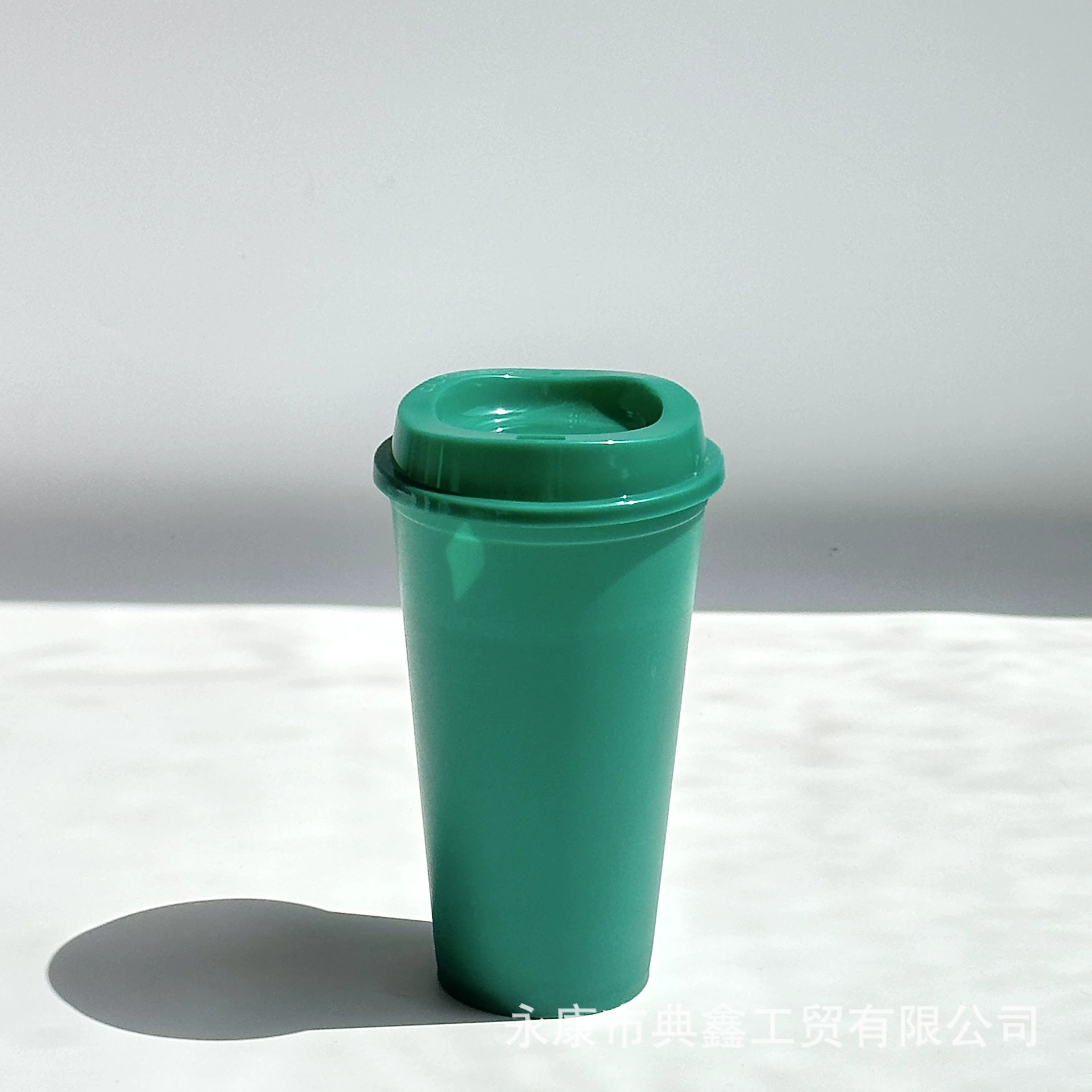 Source factory new product large capacity 16OZ plastic coffee cup PP material creative small portable single layer coffee E18