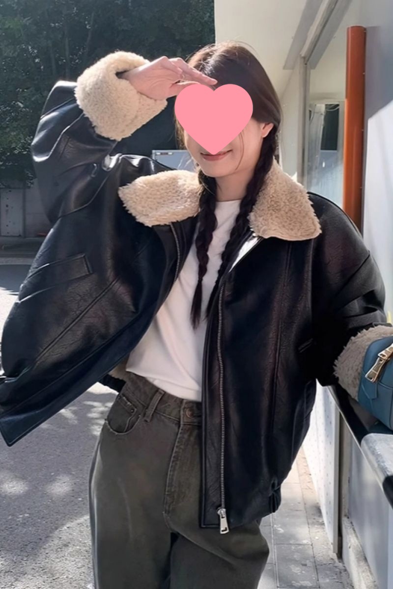 Black Fur One-Piece Lamb Wool Jacket for Women in Autumn and Winter Fleece-Lined and Thickeneded Retro Motorcycle Jacket Warm Leather Jacket