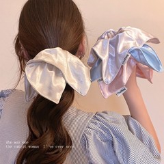韓国のシルクのつや消しのサテンの四角いタオルのシュシュの高級感の気質の頭縄は髪の帯の団子の頭の光沢感の髪の縄を縛ります。