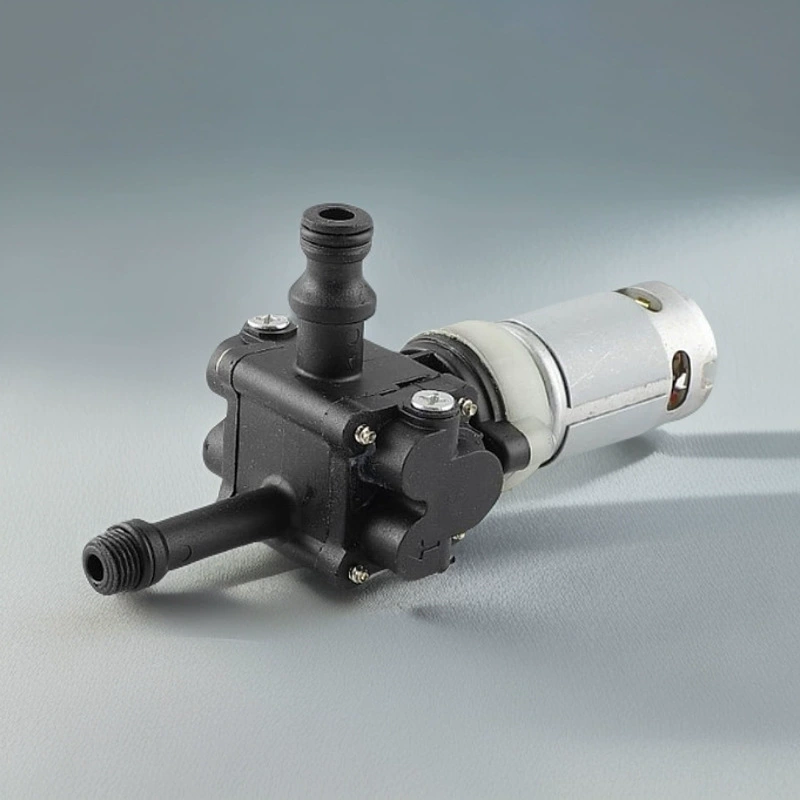 Производители прямого питания беспроводной высокого давления водяной насос 21 В портативный литиевая электрическая автомойка домашний постоянный ток высокого давления микро поршневой насос