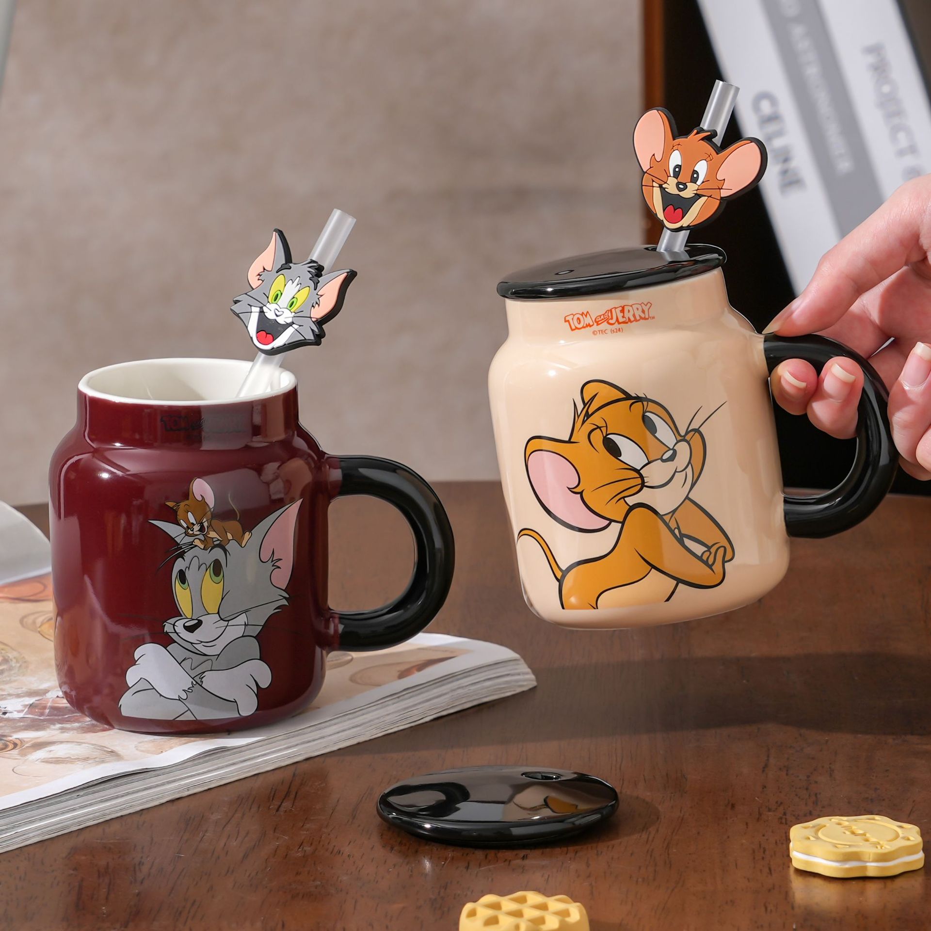 Auténtico autorizado gato y ratón cartón de dibujos animados exquisita caja de colores oficina en el hogar acompañante regalo fabricante de tazas de cerámica