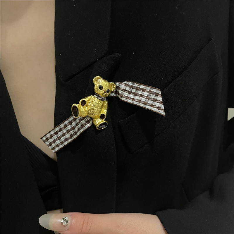 Bear Houndstooth Bow Korean Style Brooch Wholesale Nihaojewelry display picture 4