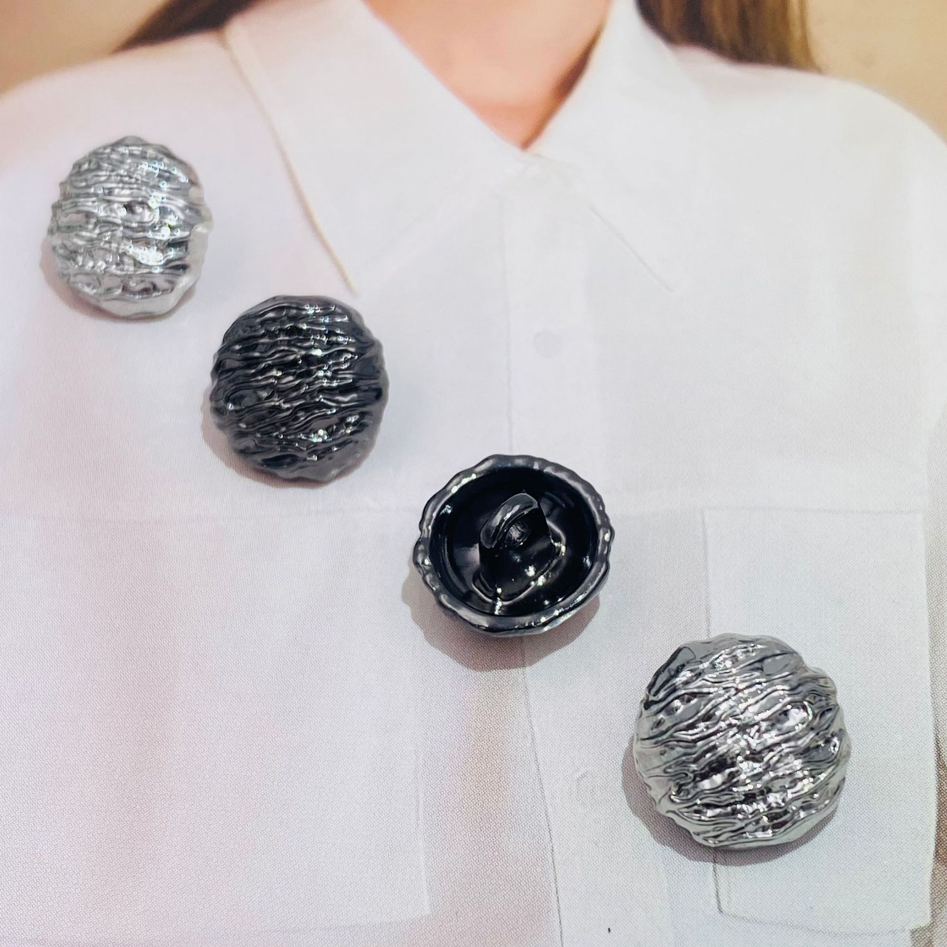 Retro Korean Normcore Style Frosted Wrinkled Men's T-Shirt Shirt Small Buttons Early Summer Short-Sleeved Polo Shirt Buttons