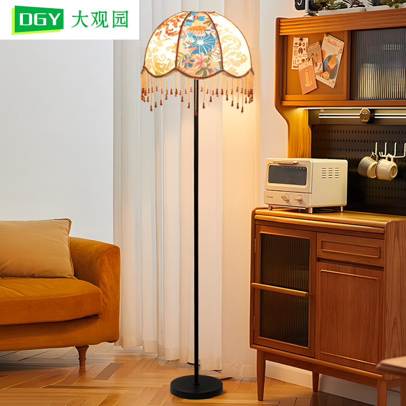 Lámpara de pie junto a la cama del dormitorio, estilo americano, sala de estar retro, sofá, impresión, decoración de tela, iluminación de ambiente 194L