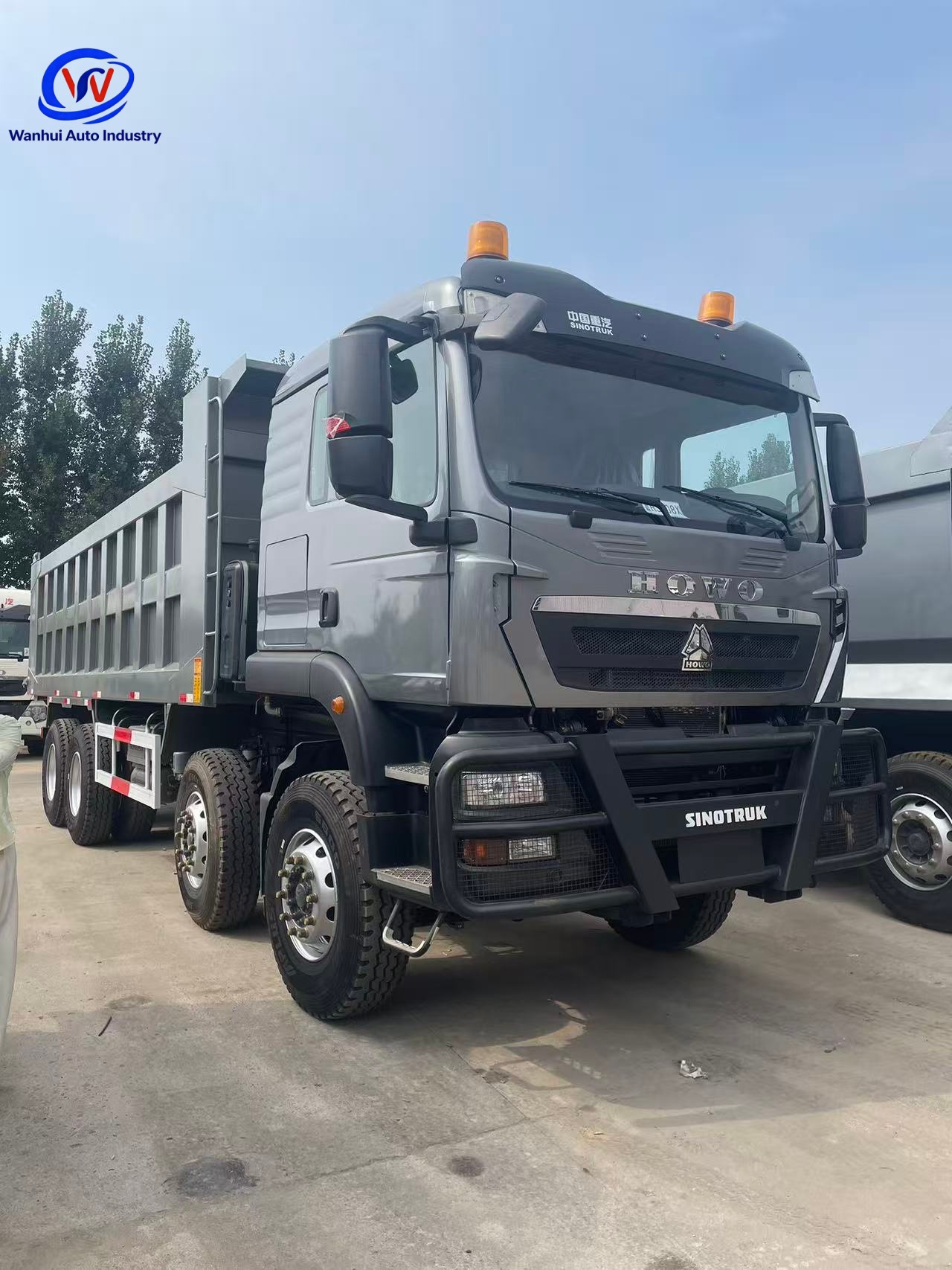 Howo TX8*4 dump truck with front four and rear eight reinforced cargo box, tipper truck for transporting sand, gravel, and soil