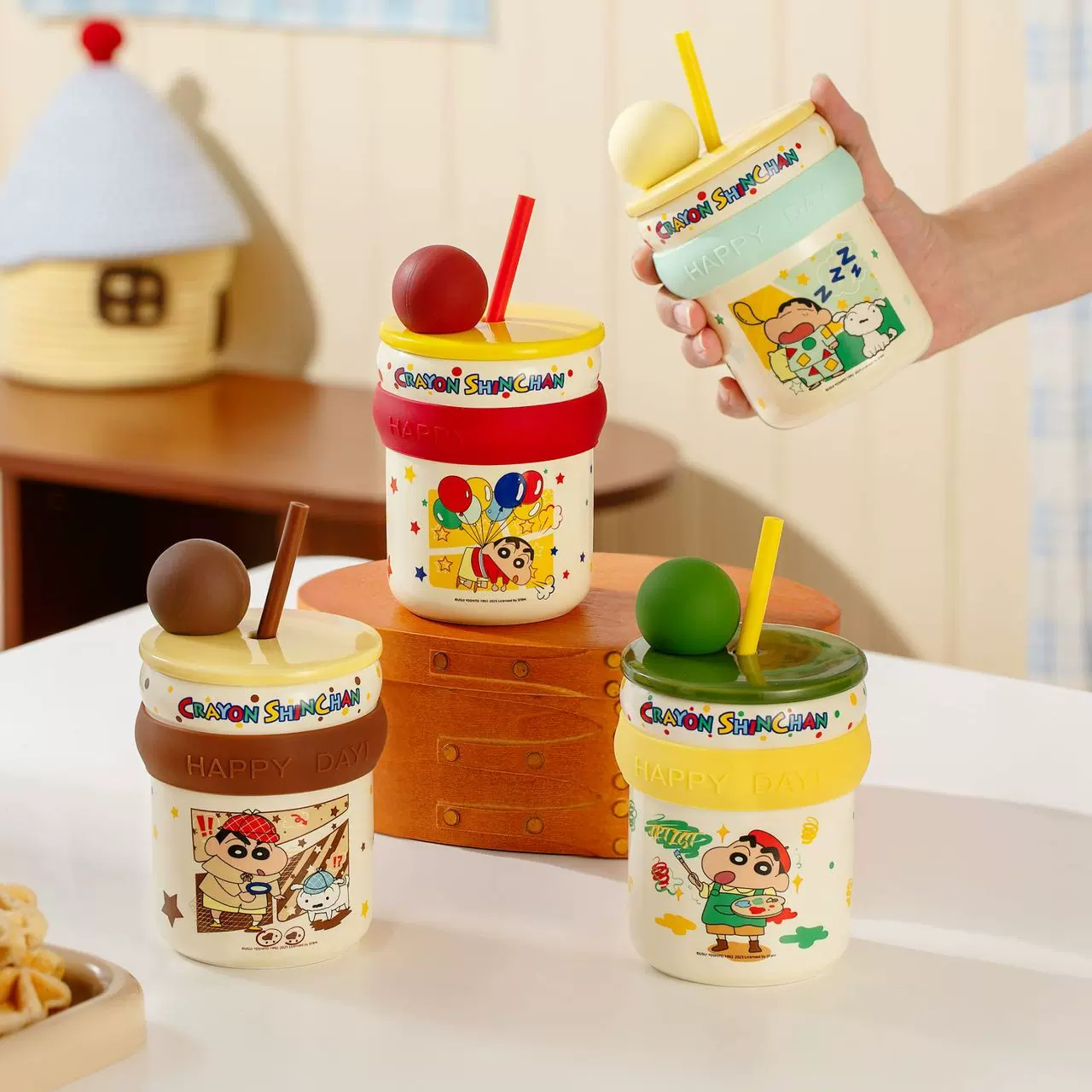 可爱蜡笔小新陶瓷马克杯高颜值带盖水杯送女生生日礼物闺蜜伴手礼