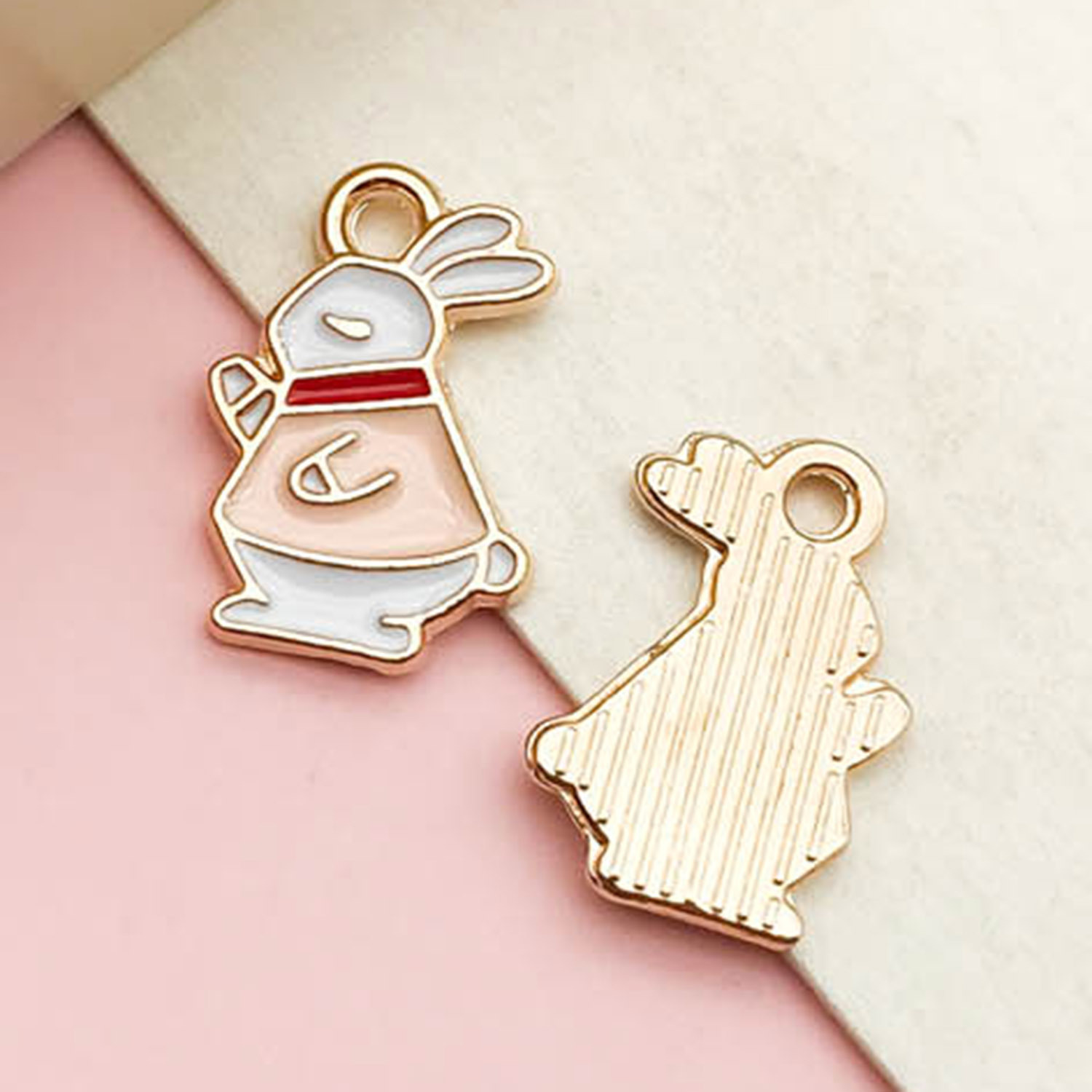 1 Rosa Conchas sirena flor conejo aleación gota colgante de aceite simple joyería material fábrica al por mayor