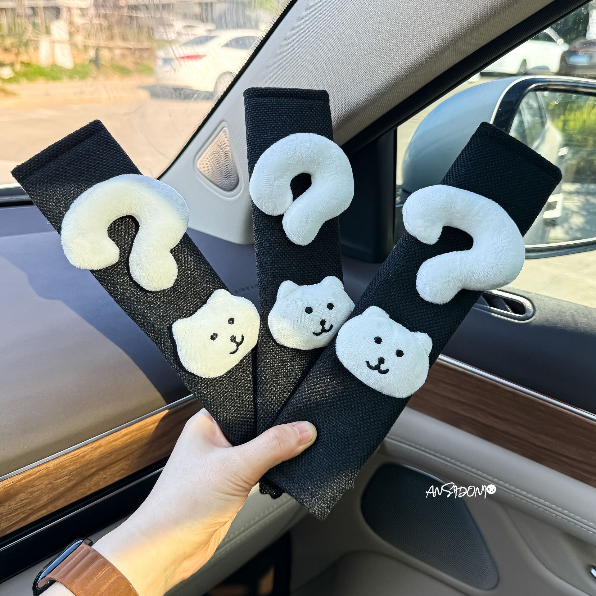 Question Mark Bear Seatbelt Shoulder Pads for Couples, Cute Cartoon Anti-Strangling and Anti-Wear Protective Covers, Car Decorations