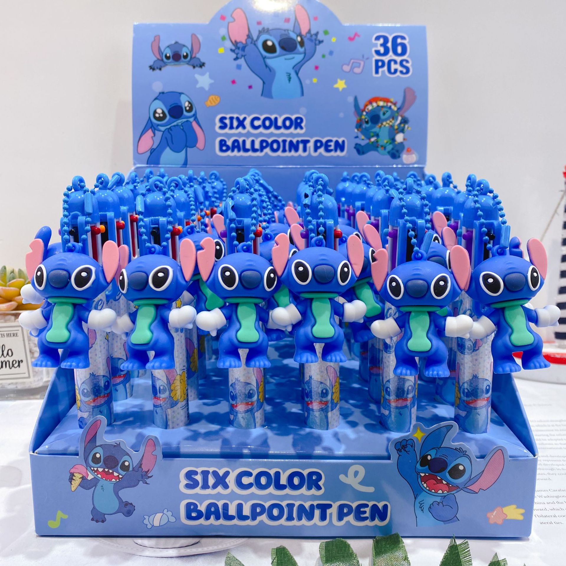 Nuevo colgante de muñeca Kapibala cultural y creativo bolígrafo de seis colores de dibujos animados lindo bolígrafo de seis colores bolígrafo de mano de color