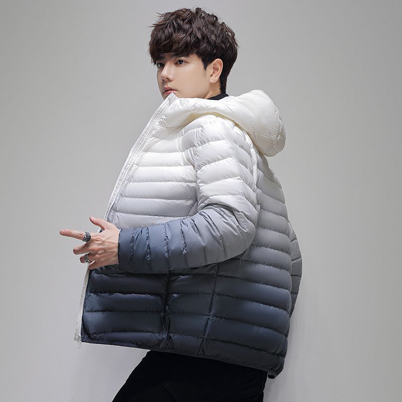 Marca de 90 vello chaqueta de plumón ligera hombre invierno collar encapuchado moda chaqueta caliente corta delgada color gradiente