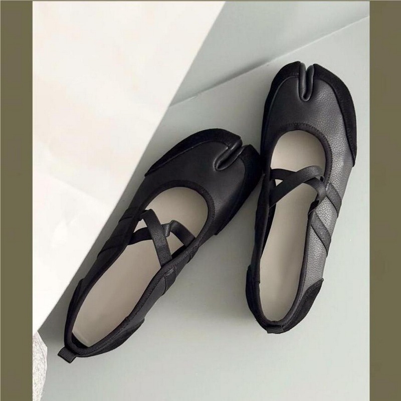 French Cross Strap Split-Toe Pig's Trotter Shoes for Women 2025 Spring New Style Genuine Leather Flats Ballet Shoes Mary Jane Shoes for Women