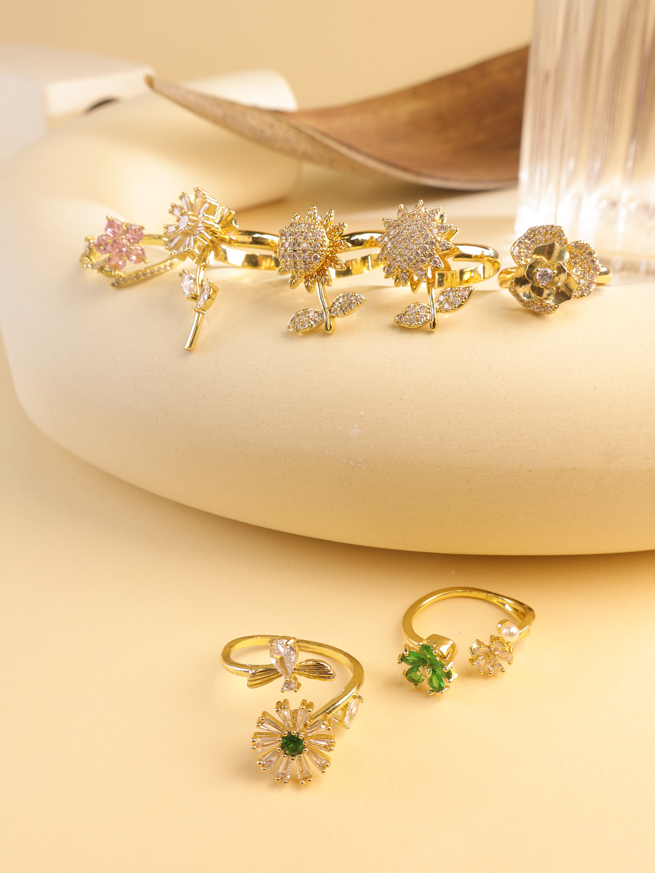 Flower Pattern All Seasons Season Wholesale Jewelry Elegant Flower Titanium Steel Zircon Open Rings