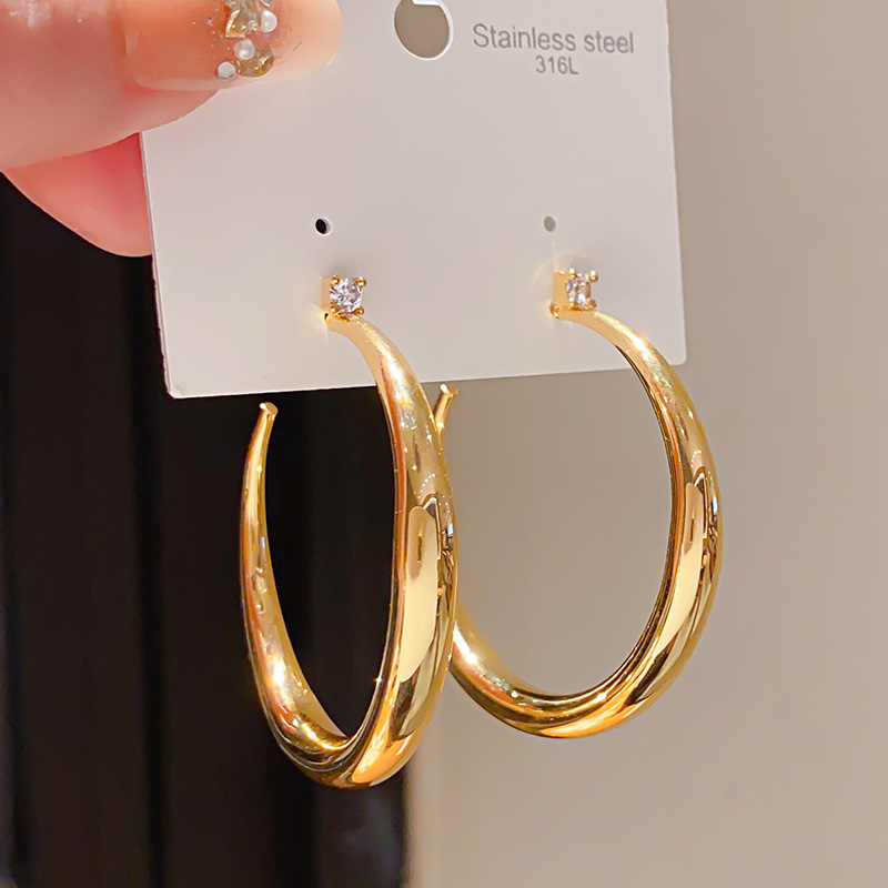 Zircon Round Stud Earrings With 18k Gold Plated Silver Needle_voghion.com