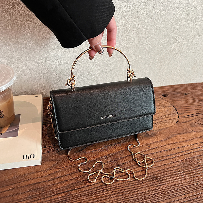 New Chain Handbag Small Square Bag 2025 High-Quality Fabric Shoulder Bag Fashionable Versatile Crossbody Women's Bag New Chain Handbag Small Square Bag 2025 High-Quality Fabric Shoulder Bag Fashionable Versatile Crossbody Women's Bag