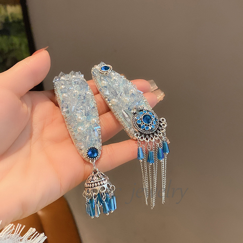Sapphire Blue ~ Healing Sparkling Diamond Pearl Ethnic Style Forehead Tassel Edge Clip Female Stylish Hairpin Hair Accessories