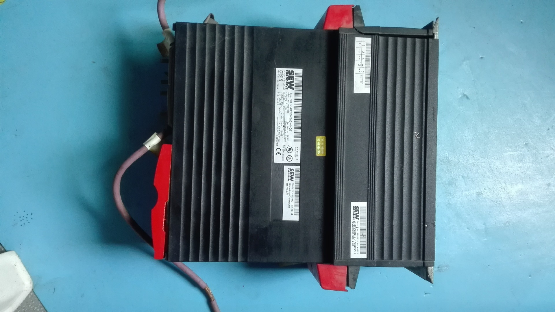 A046*高 变频器MDF60A0055-3-4-00 二手