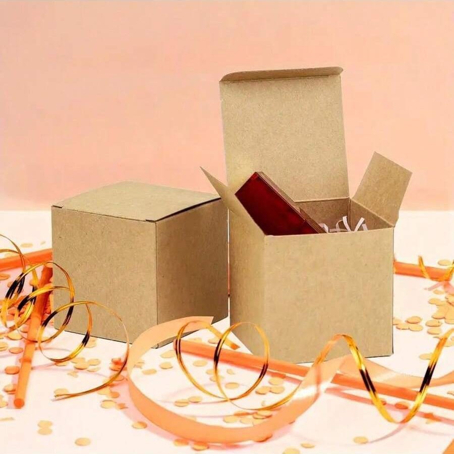 现货牛皮纸盒批发跨境爆款伴手礼盒化妆品礼品盒印刷纸盒尺寸可改