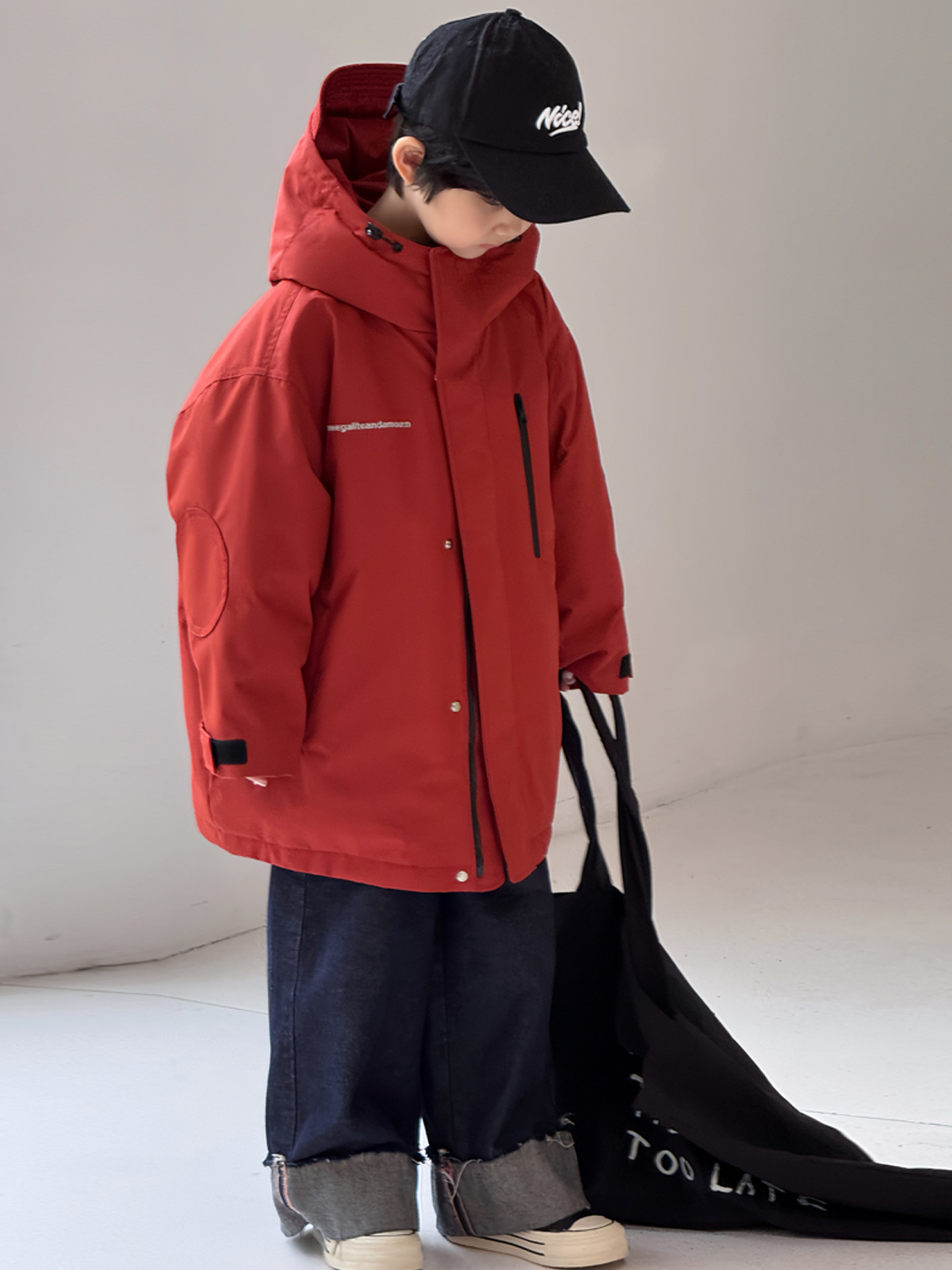 Trajes infantiles de plumón 2025 nuevo estilo coreano para niños y niñas niños mayores gruesos chaqueta impermeable de goma blanca