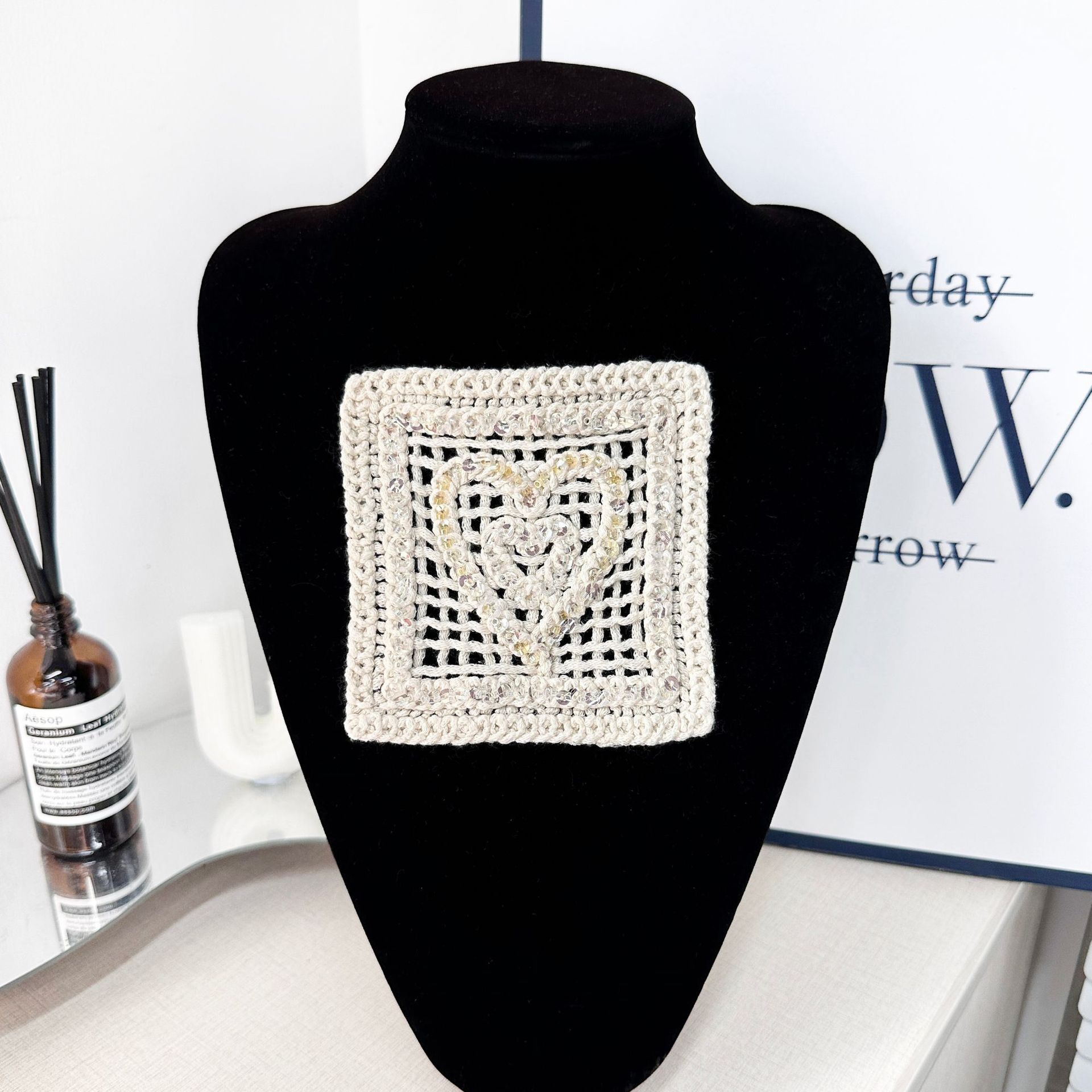 Crochet de alta calidad de encaje de sequilla flor de decoración parches de ropa vestidos bolsos accesorios de bolsillo mayorista