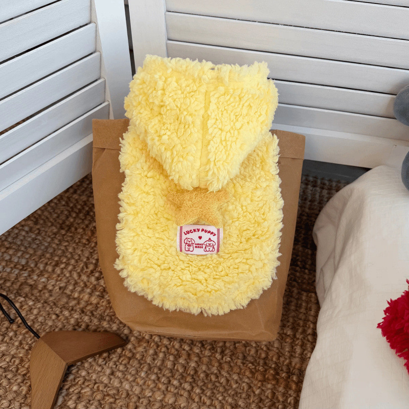 Ropa de mascotas de invierno de Navidad lindas estrellas chaleco de peluche con capuzas perros gatos festivos vestido de Año Nuevo rojo
