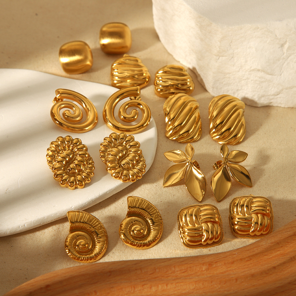 Simple Style Style 1 Pair Simple Style Geometric Conch Solid Color 304 Stainless Steel Ear Studs