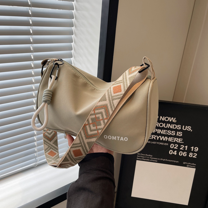 Casual Wide Shoulder Strap Small Bag for Women 2025 New Fashion Simple Versatile Commuter Bag High-End Niche Crossbody Bag