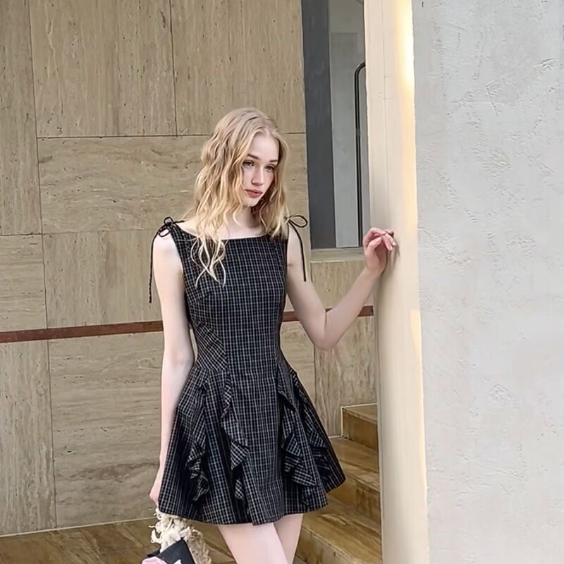 Cotton Plaid Dress 2026 Summer Designer Style Suspender Mini Dress Elegant and Age-Reducing Gray Cotton Plaid Dress 2026 Summer Designer Style Suspender Mini Dress Elegant and Age-Reducing Gray