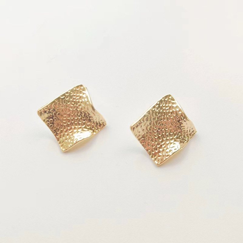 Pendientes de Conejo y Oso de Peluche de Estilo Coreano, Modernos y Lindos para Mujer, Pendientes de Peluche Tridimensionales de Dibujos Animados, Versátiles y Accesorios
