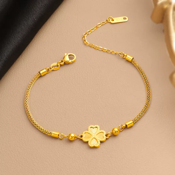Laser Clover Romantic Flower Bracelet Women's Titanium Steel Color-free Flower Bracelet Fresh and Sweet Bracelet Women's Ins
