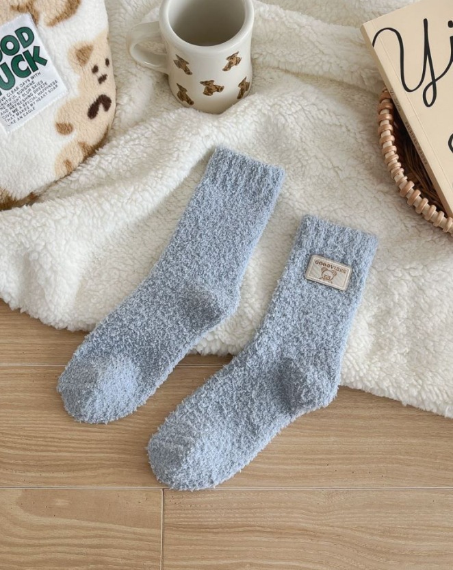 Calcetines de Piso de Tubo Medio para Mujer de Poliéster Térmicos y Antiolor para el Hogar en Invierno image 12
