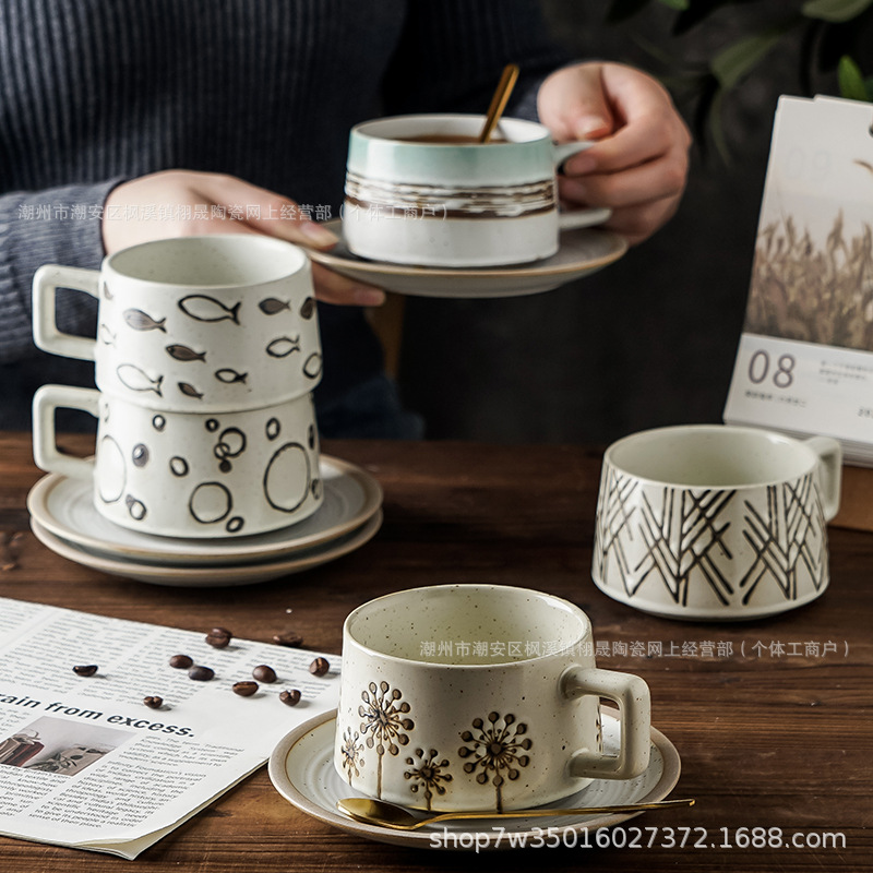Tazas de café vintage japonesas y platos de alto valor facial, tazas de café con flores de café, tazas especiales para hoteles