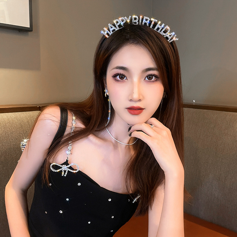 Rhinestone, Plating, Metal Design Fashion Letter Alloy Rhinestone Plating Metal Rhinestones Crown