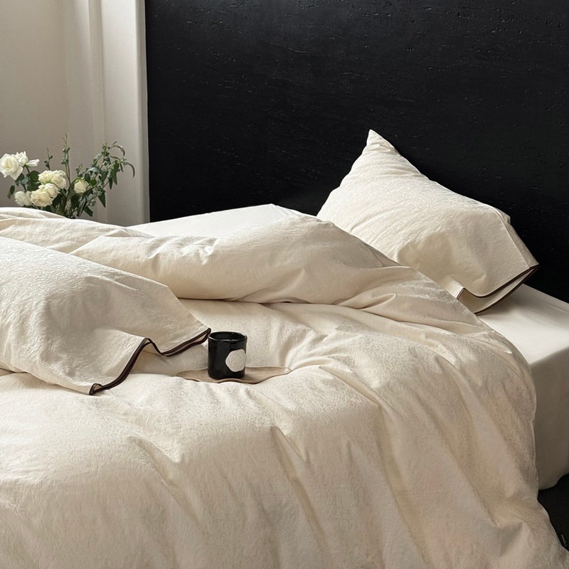 Luxurious Embossed Jacquard Cotton Duvet Cover Set European Style_voghion.com