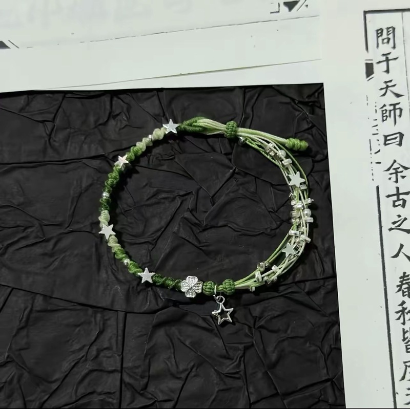 星がちりばめられた緑の幸運の四つ葉のクローバー手編みロープ DIY ブレスレット牧歌的なスタイルのブレスレット夏の多用途ギフト|undefined