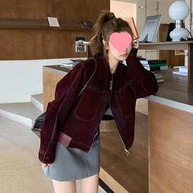 酒红色复古绒面牛仔外套女春秋新款时髦炸街感短款夹克潮