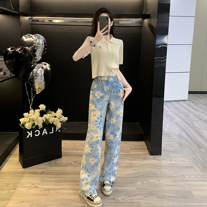 Summer 2026 New Stylish and Unique Beautiful Age-Reducing Slimming Tops, Fashionable Casual Printed High-Waisted Jeans