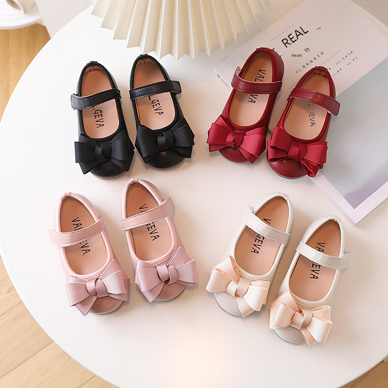 Girls' Spring and Autumn New Children's Single Shoes Black Leather Shoes 2023 Baby Princess Shoes with Bow Soft Soles