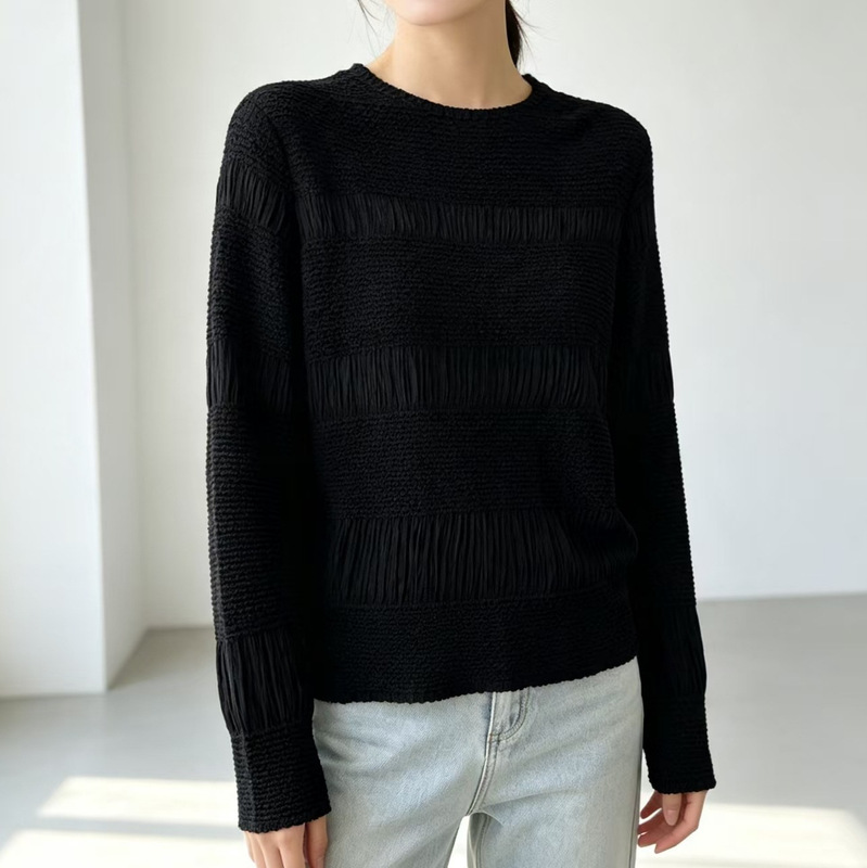 Miyake Pleated 2026 Autumn New Solid Color Round Neck Heavy Wave Pattern Long Sleeve Top, Casual and Elegant, Loose Fit, Versatile Miyake Pleated 2026 Autumn New Solid Color Round Neck Heavy Wave Pattern Long Sleeve Top, Casual and Elegant, Loose Fit, Versatile
