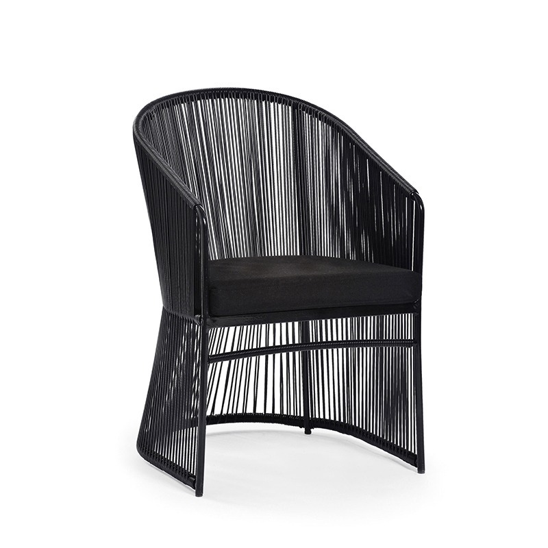 Silla individual negra (ratán)