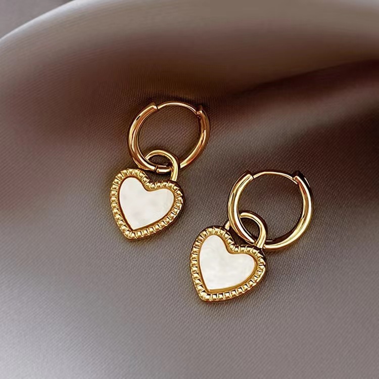 Daily, Street Occasion 304 Stainless Steel Material 1 Pair Fashion Heart Shape Plating 304 Stainless Steel Acrylic 18K Gold Plated Stainless Steel Earrings