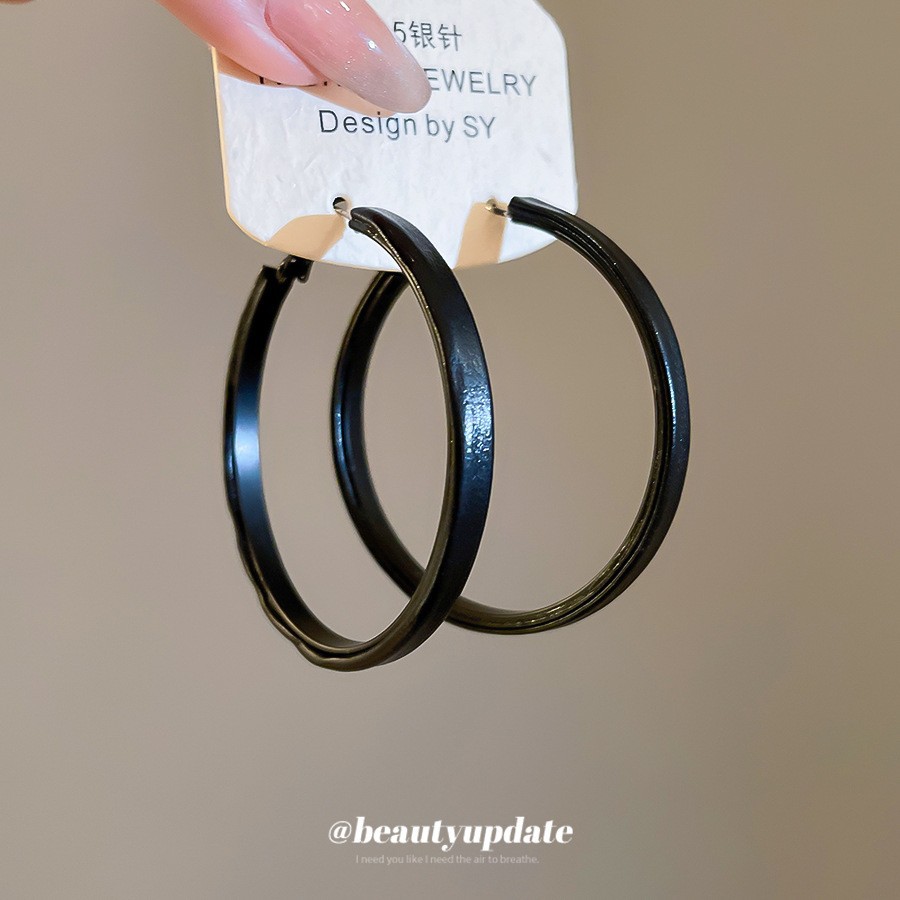 銀の針の黒色の水晶の項の幾何学のピアスの小さい大衆の百合のイヤリングのファッションの気質の軽くて豪華な高級感の耳飾りの卸売り