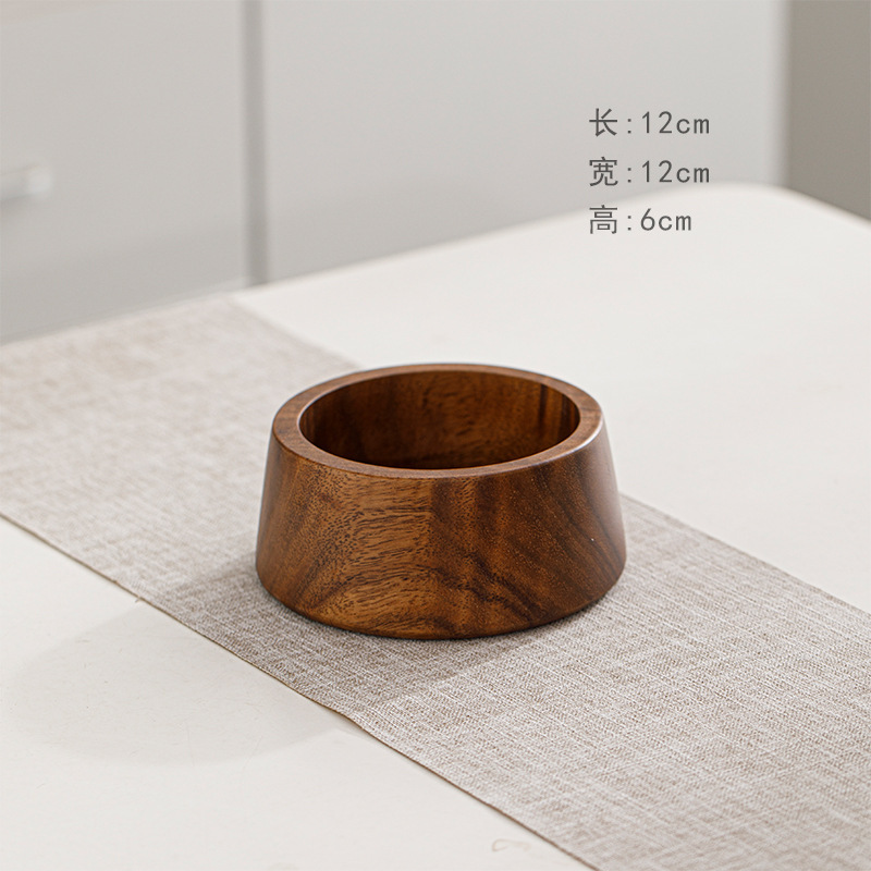 日本式の胡桃の木のナッツの箱の四角形は囲炉裏を積み重ねてお茶を煮ます。|undefined