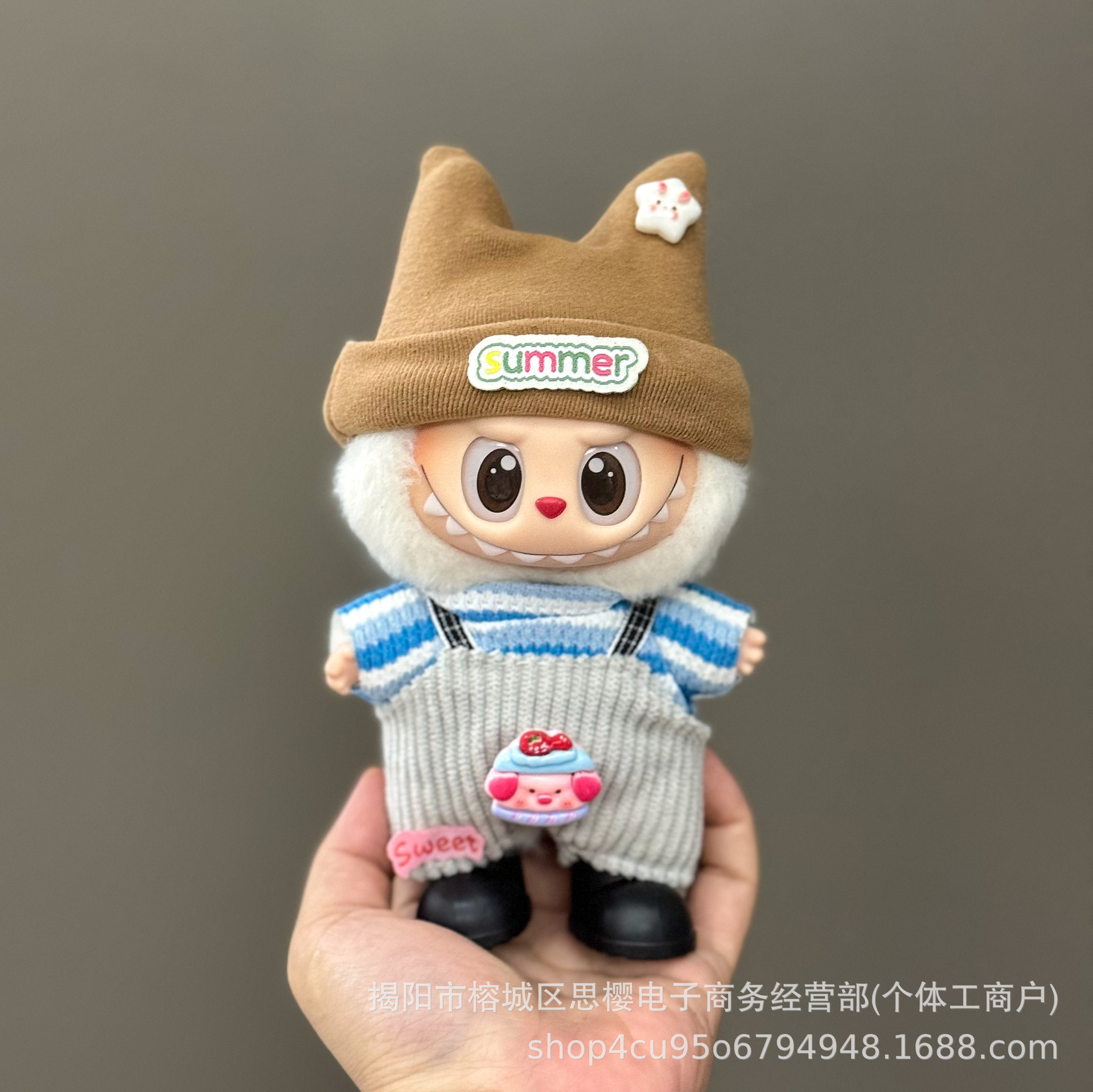 Solo la ropa es adecuada para la ropa de bebé Rabubu de 123 generaciones Labubu ropa colgante de 17cm muñeca traje de felpa falda