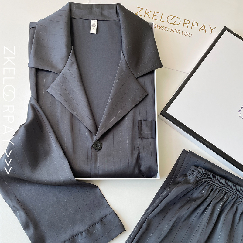 New Pajamas for Men in Summer, Ice Silk Silk Long-Sleeved Silver Simple Suits, Spring & Fall Accessible Luxury Style Comfortable Home Clothes