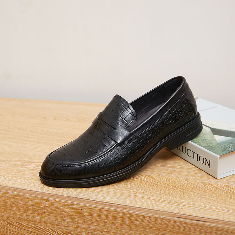 New professional men's business leather shoes with low heel embossed embossed working men's shoes_voghion.com